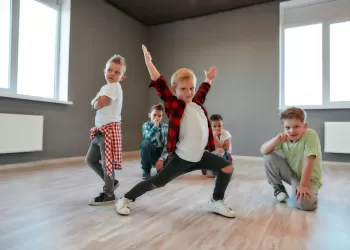 Zumba Kids Eğitim İçeriği Nasıldır? – Zumba İle Dans Eden Mutlu Çocuklar