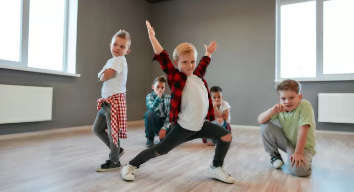 Zumba Kids Eğitim İçeriği Nasıldır? – Zumba İle Dans Eden Mutlu Çocuklar