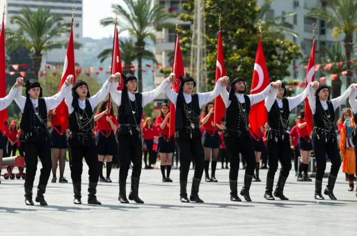 genç halk dansları fiyatları