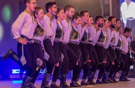 Genc Halk Danslari Kursu 10