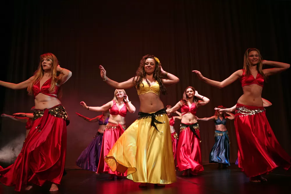 genç oryantal dersi