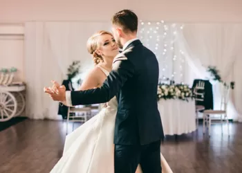 İlk Dans İçin Son Yılların En Çok Tercih Edilen Şarkıları