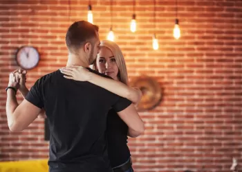 Neden Merengue Kursu? – Ritmi Hisset!