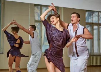 Dans Kursu İstiklal Caddesi – İçindeki Dansçıyı Açığa Çıkar!