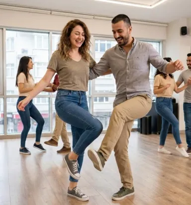 Foxtrot Kursu: Cazın Ritmiyle Pistte Süzülme Sanatı