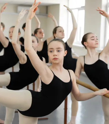 Konservatuvara Hazırlık Bale Kursu: Sahne Işıklarına Giden Profesyonel Yol