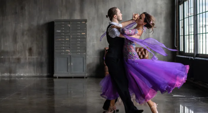 Quick Step Kursu: Pistin En Hızlı ve En Neşeli Dansı