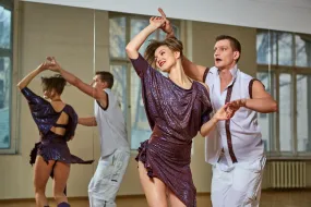 Salsa Kursu: İçindeki Ateşi Yak! Ritmin ve Tutkunun Adresi