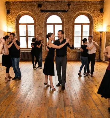 Tango Kursu: Adımların Ötesinde Bir İletişim Sanatı